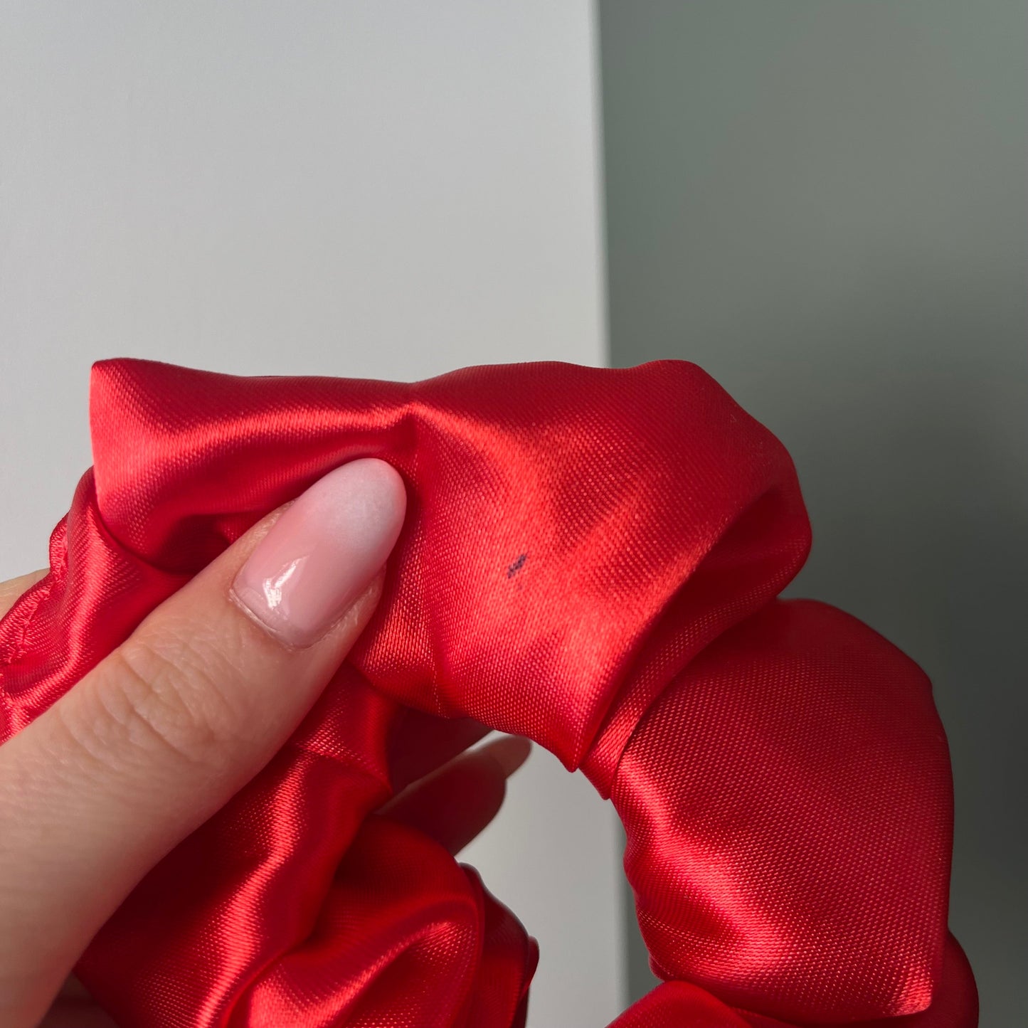 Chouchou Satin Rouge (Défectueux)